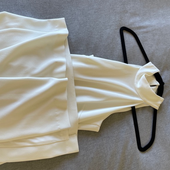 Belle Badgely Mischka - Reese Halter Neck Sleeveless Crepe Side Slit Gown - Picture 4 of 7